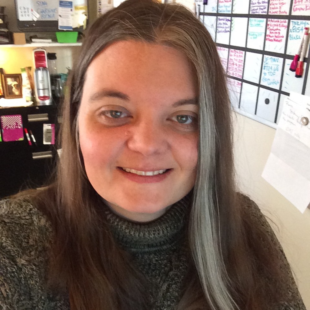 Meet your Posher, Rena